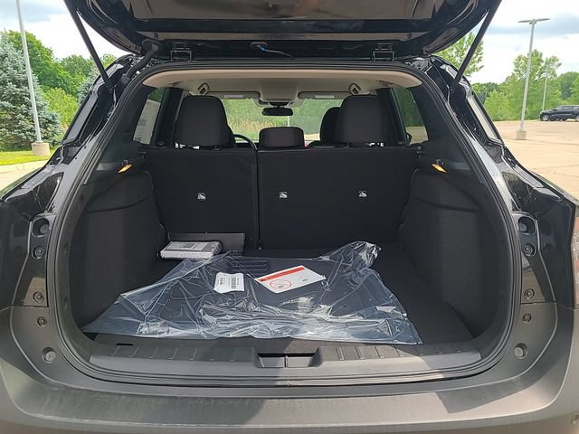 New 2026 Nissan Kicks SV w/ Cold Weather Package AWD/4WD image 26