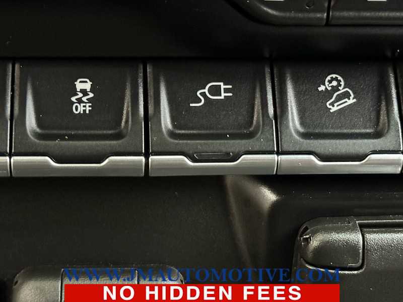 Used 2019 GMC Sierra 1500 AT4 w/ AT4 Premium Package image 37