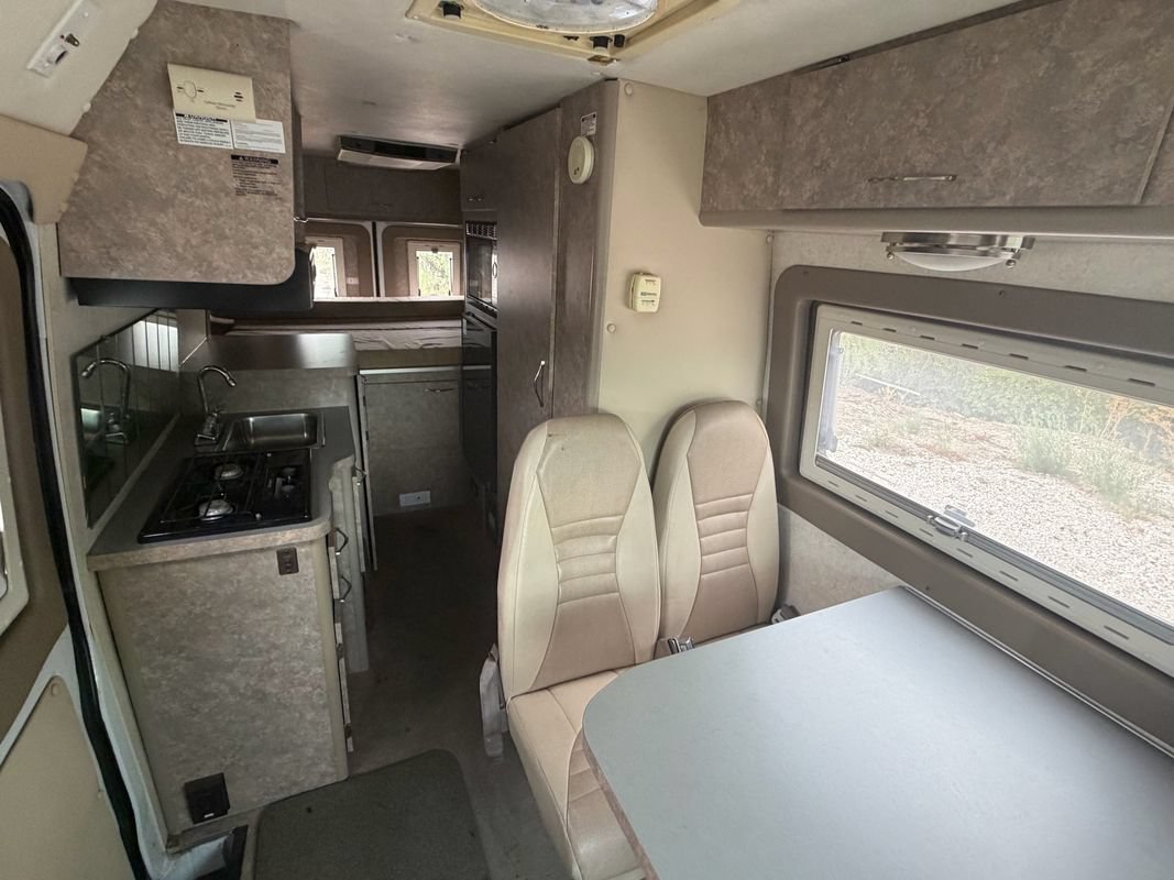 Used 2005 Dodge Sprinter 2500 w/ PWR Convenience Group RWD image 18