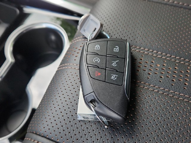 New 2026 Chevrolet Suburban High Country AWD/4WD image 33