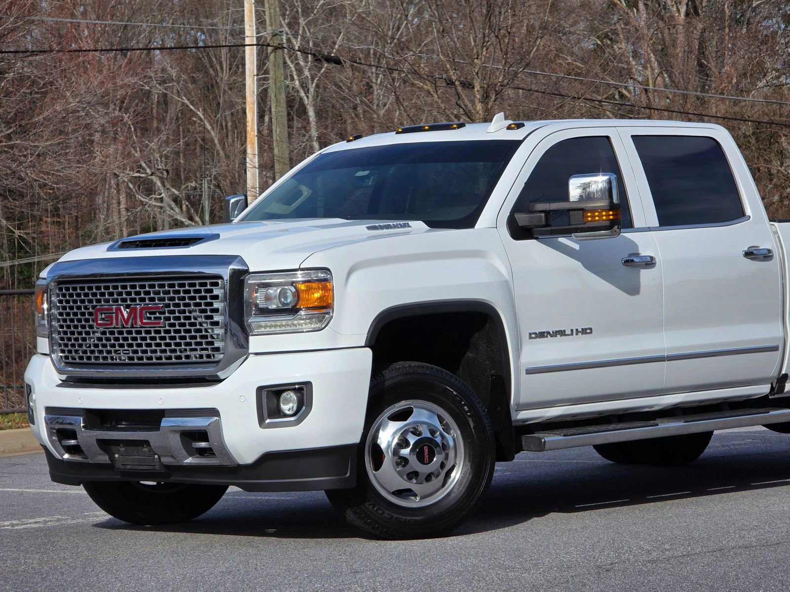 Used 2017 GMC Sierra 3500 Denali w/ Duramax Plus Package AWD/4WD image 2