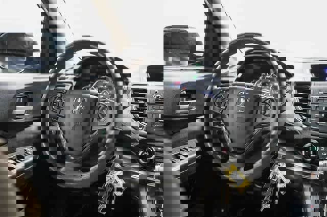 Used 2015 Honda CR-V LX image 15