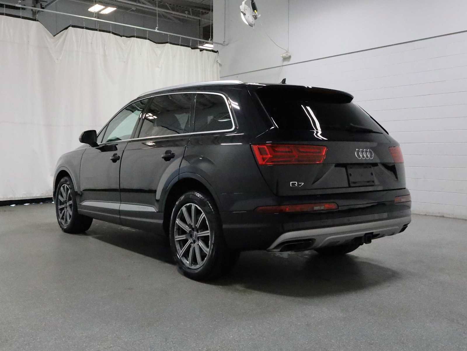 Used 2019 Audi Q7 3.0T Premium Plus AWD/4WD image 3