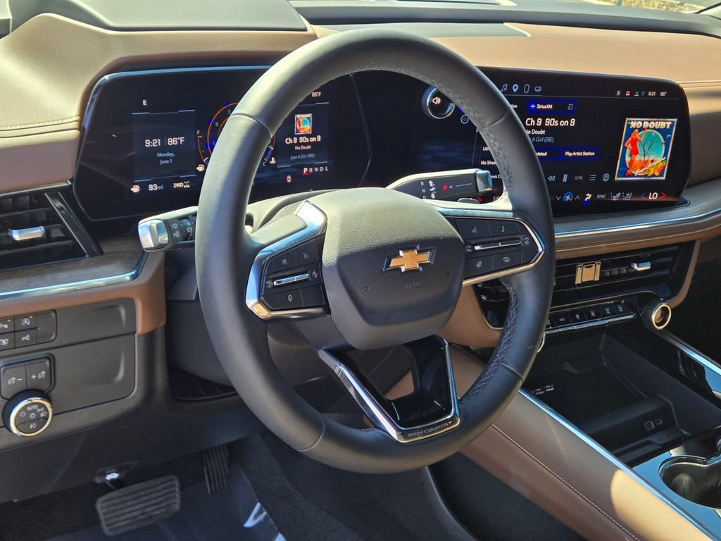 Used 2025 Chevrolet Tahoe High Country AWD/4WD image 20