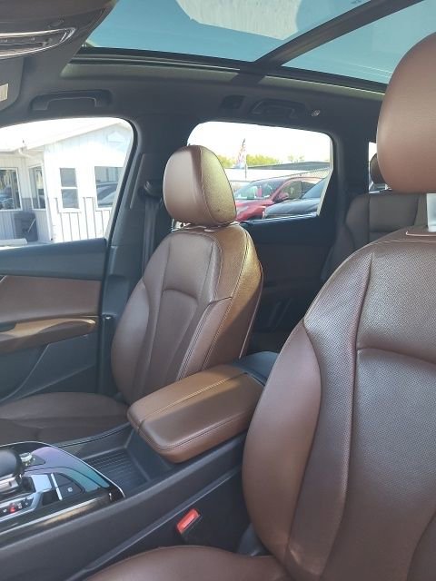 Used 2017 Audi Q7 3.0T Prestige w/ Prestige Package image 9