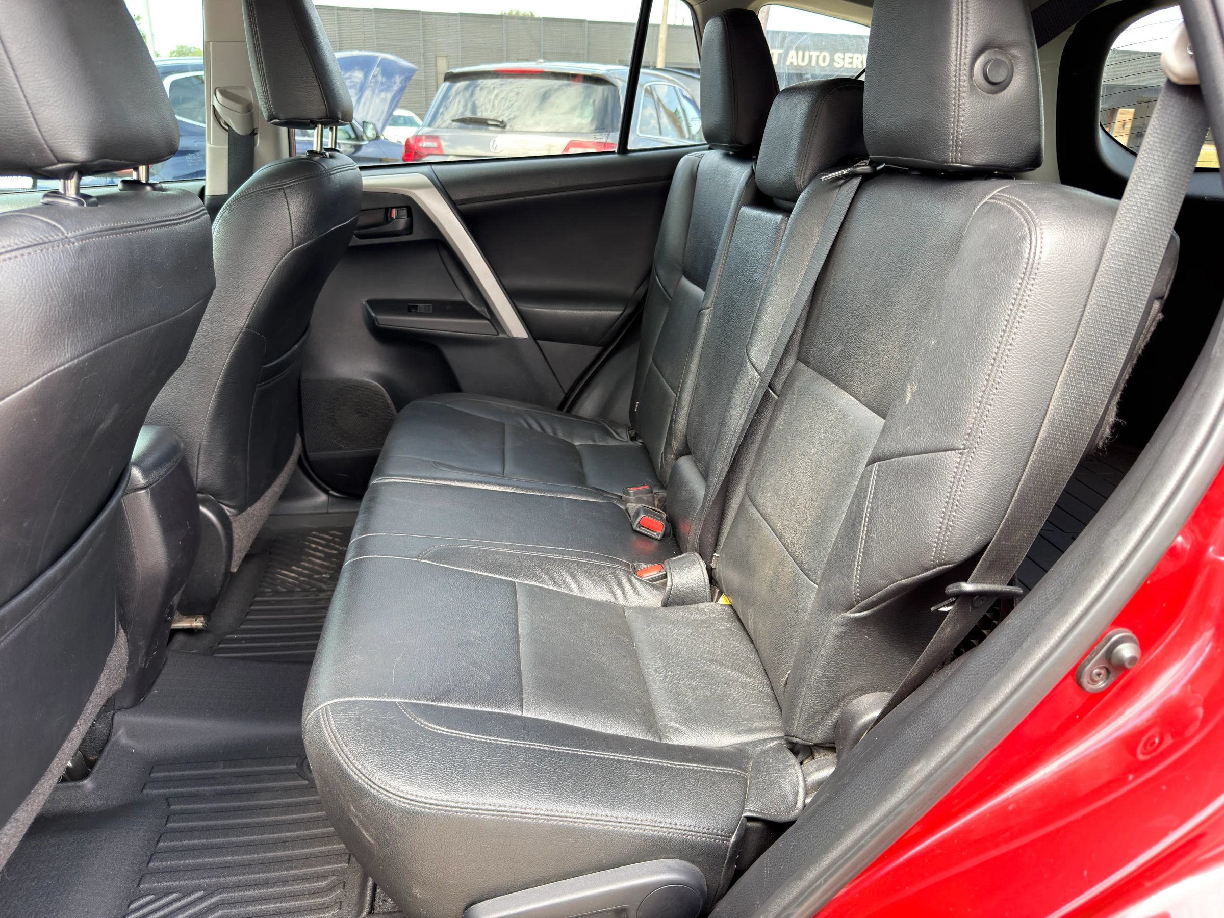 Used 2017 Toyota RAV4 LE FWD image 21