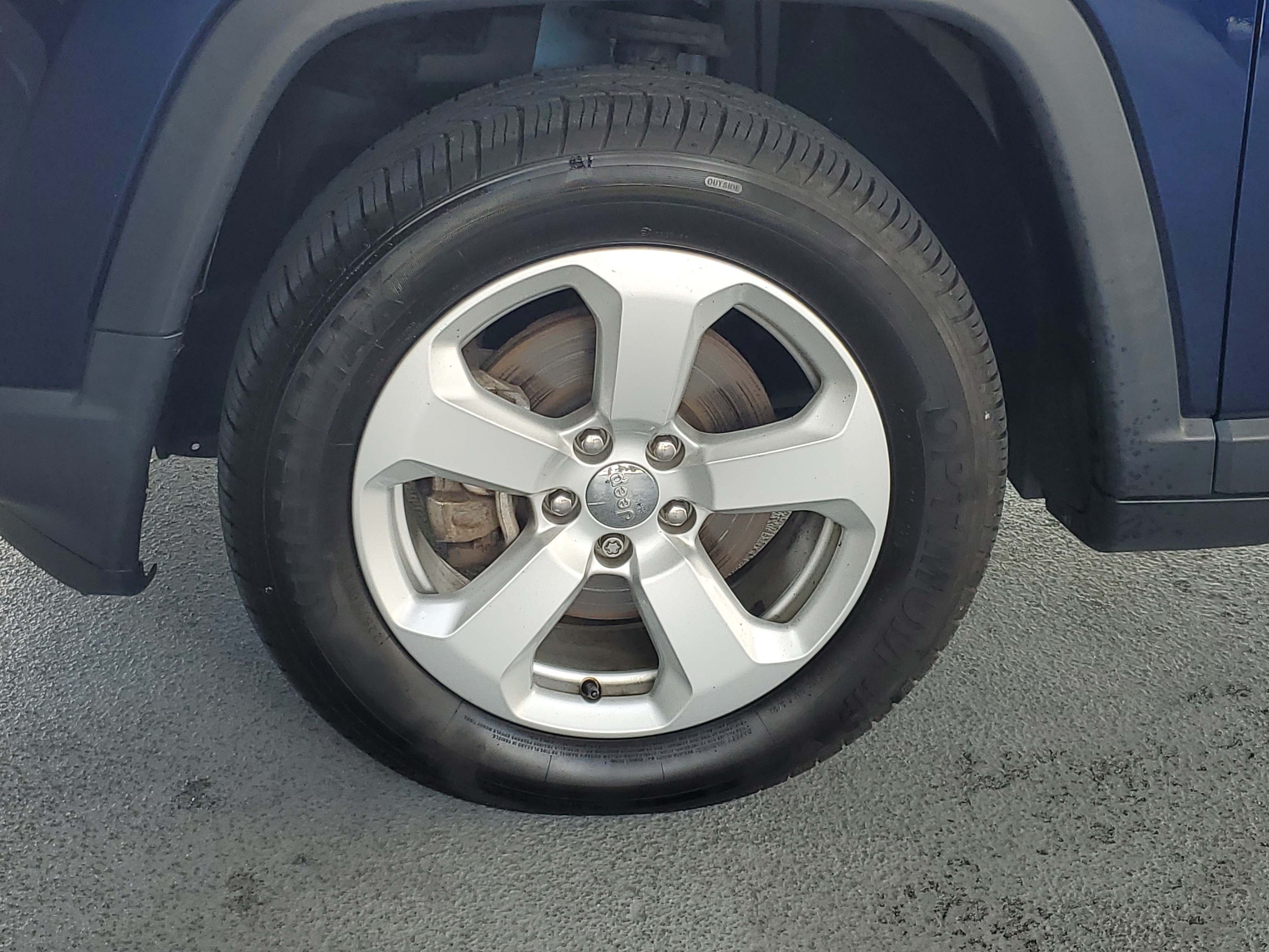 Used 2021 Jeep Compass Latitude AWD/4WD image 6