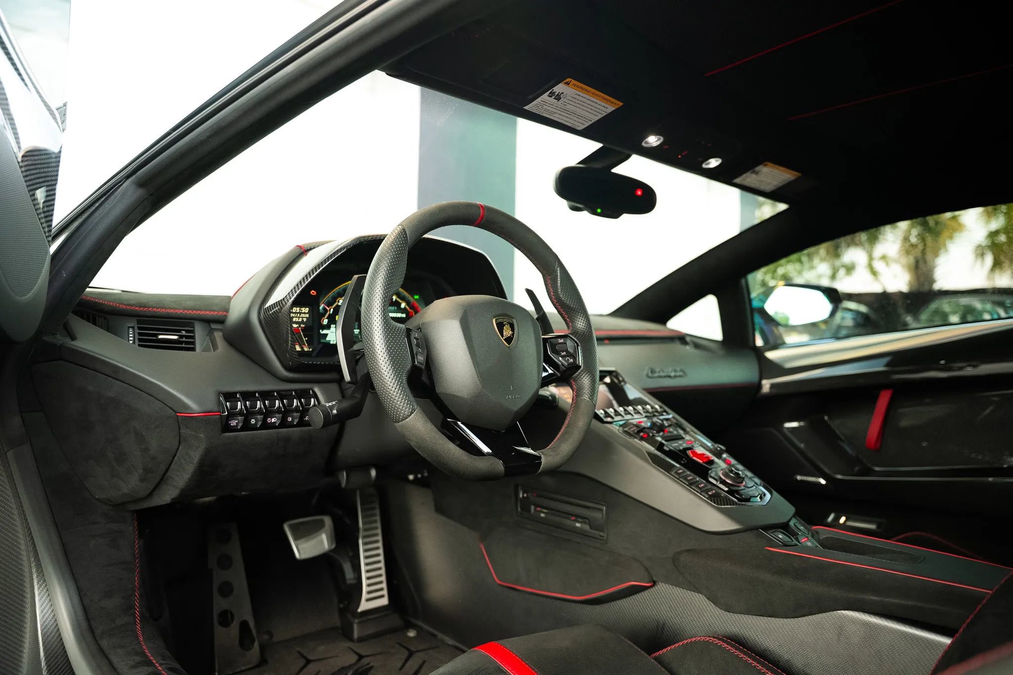 Used 2019 Lamborghini Aventador SVJ AWD/4WD image 45