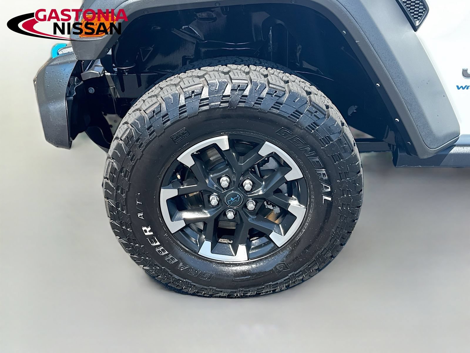Used 2024 Jeep Wrangler Unlimited Rubicon 4xe AWD/4WD image 39