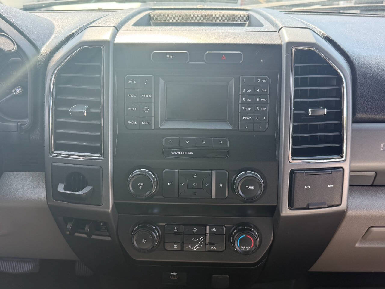 Used 2019 Ford F350 XLT AWD/4WD image 27