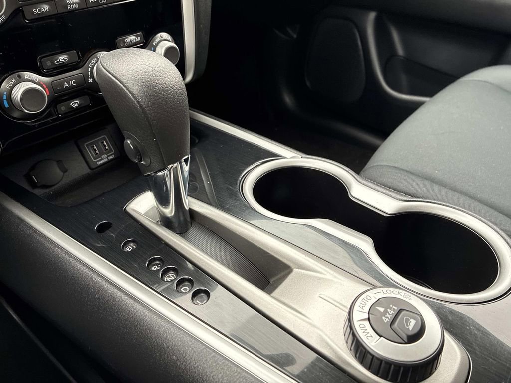 Used 2018 Nissan Pathfinder S image 30