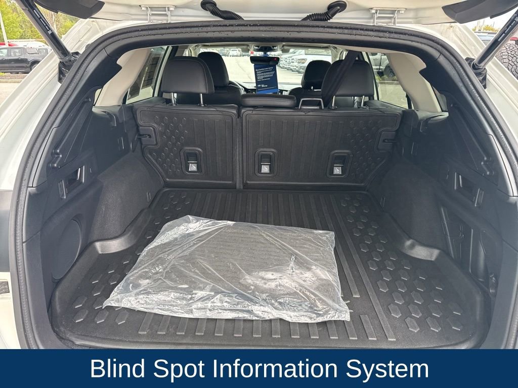Used 2022 Subaru Outback Limited image 8