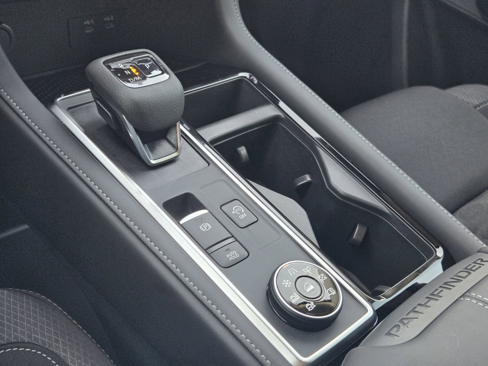 New 2026 Nissan Pathfinder SV image 18