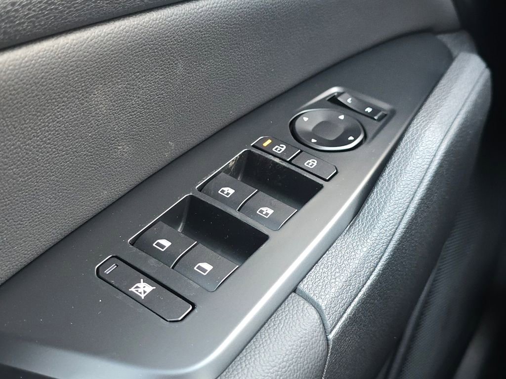 New 2026 Kia Sportage EX image 24