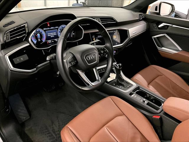 Used 2020 Audi Q3 2.0T Premium Plus w/ Premium Plus Package AWD/4WD image 12