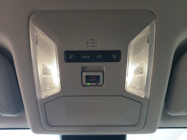 Used 2022 Toyota RAV4 LE image 30