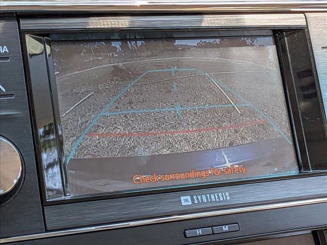 Used 2013 Toyota Avalon Limited FWD image 6