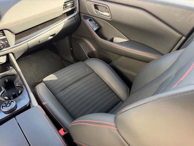 Used 2025 Nissan Rogue SV w/ Rock Creek Premium Package image 16
