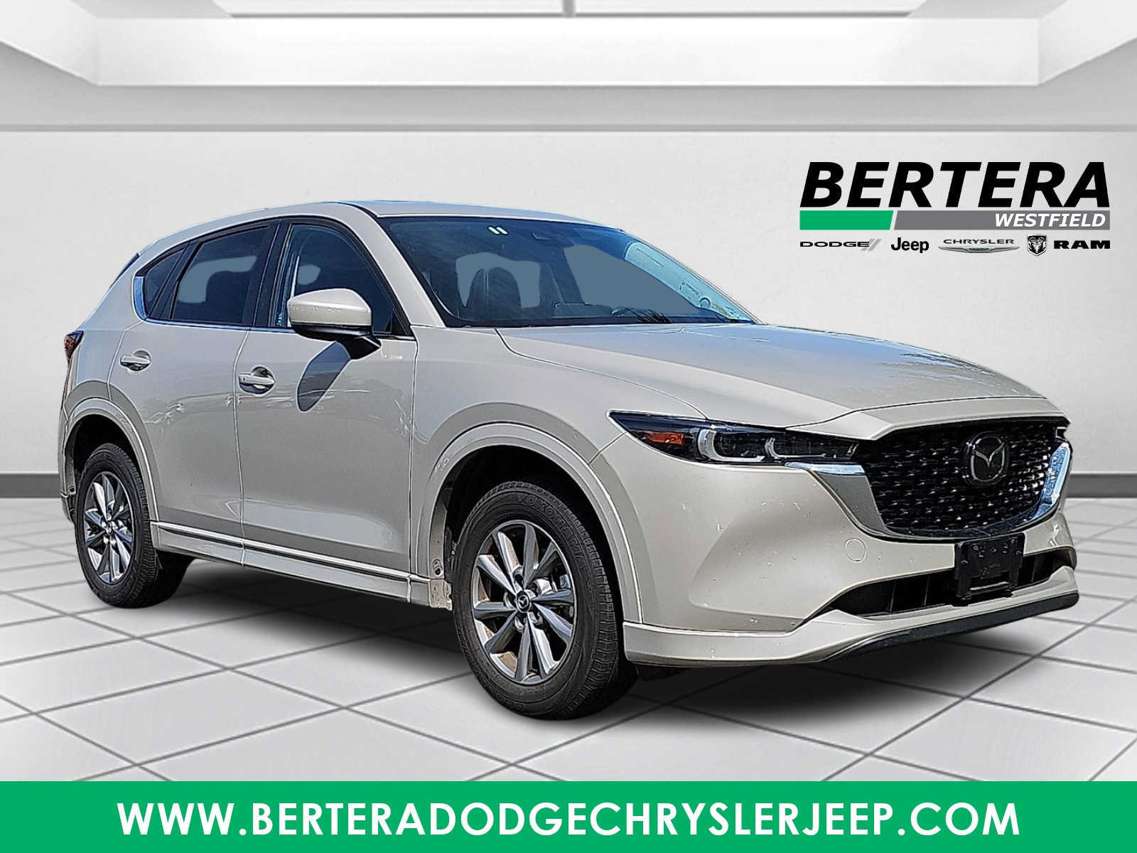 Used 2025 MAZDA CX-5 AWD 2.5 S w/ Preferred Package image 1
