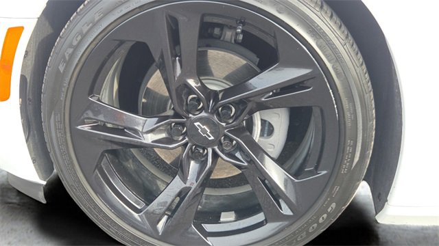 Used 2024 Chevrolet Camaro LT image 27