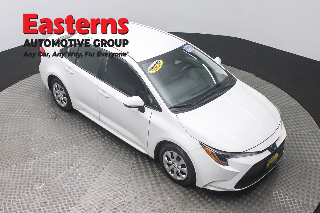 Used 2024 Toyota Corolla LE image 3