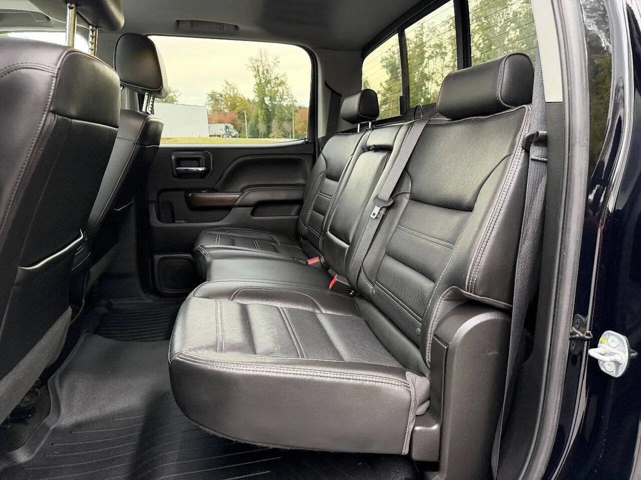 Used 2018 GMC Sierra 2500 Denali w/ Duramax Plus Package image 18