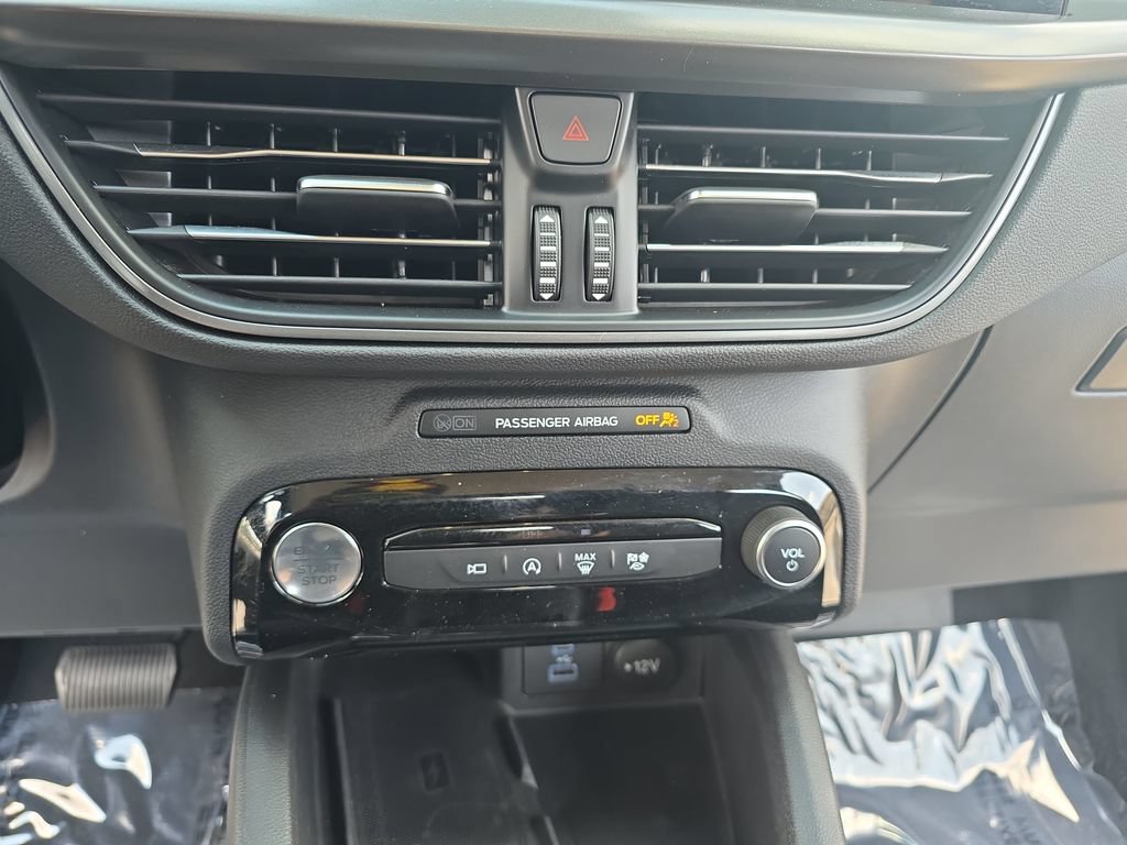 Used 2023 Ford Escape Active w/ Tech Pack #2 AWD/4WD image 22