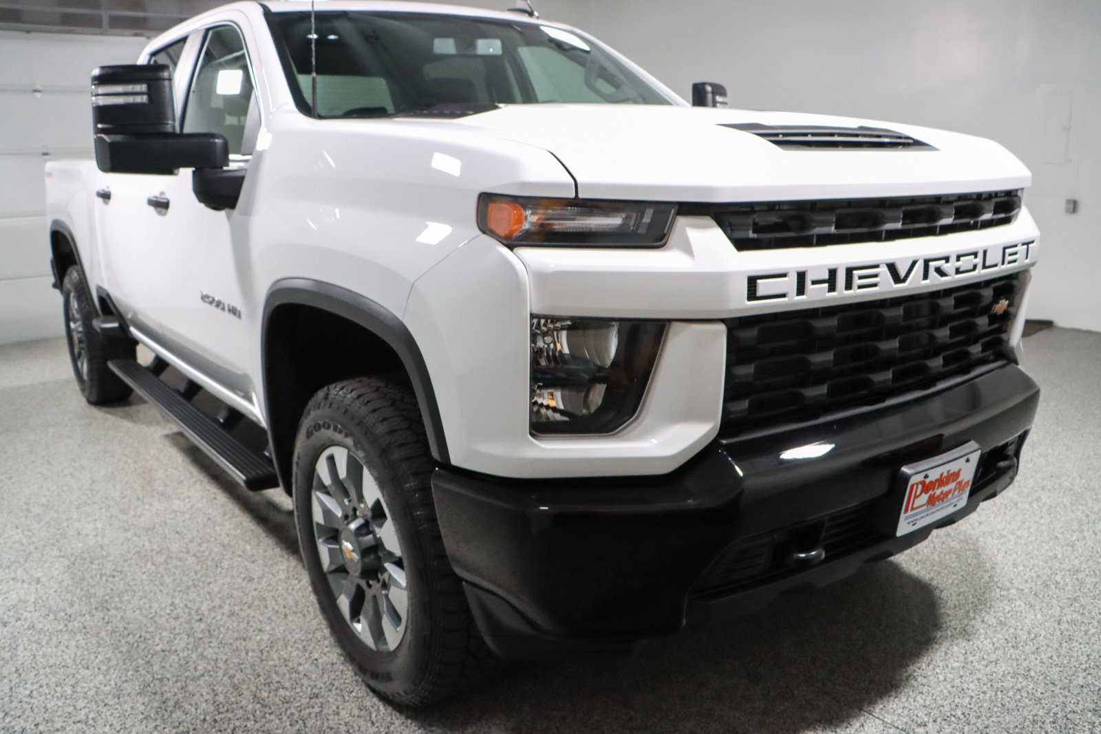 Used 2022 Chevrolet Silverado 2500 Custom w/ Custom Value Package image 5