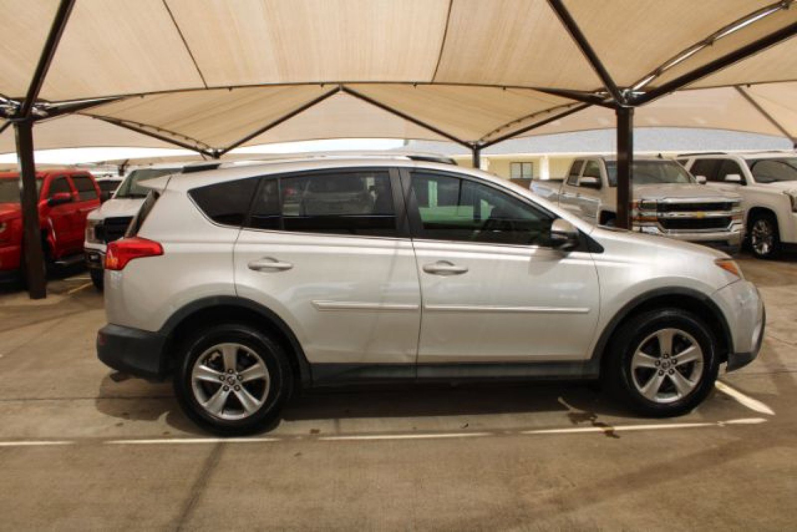 Used 2015 Toyota RAV4 XLE image 8
