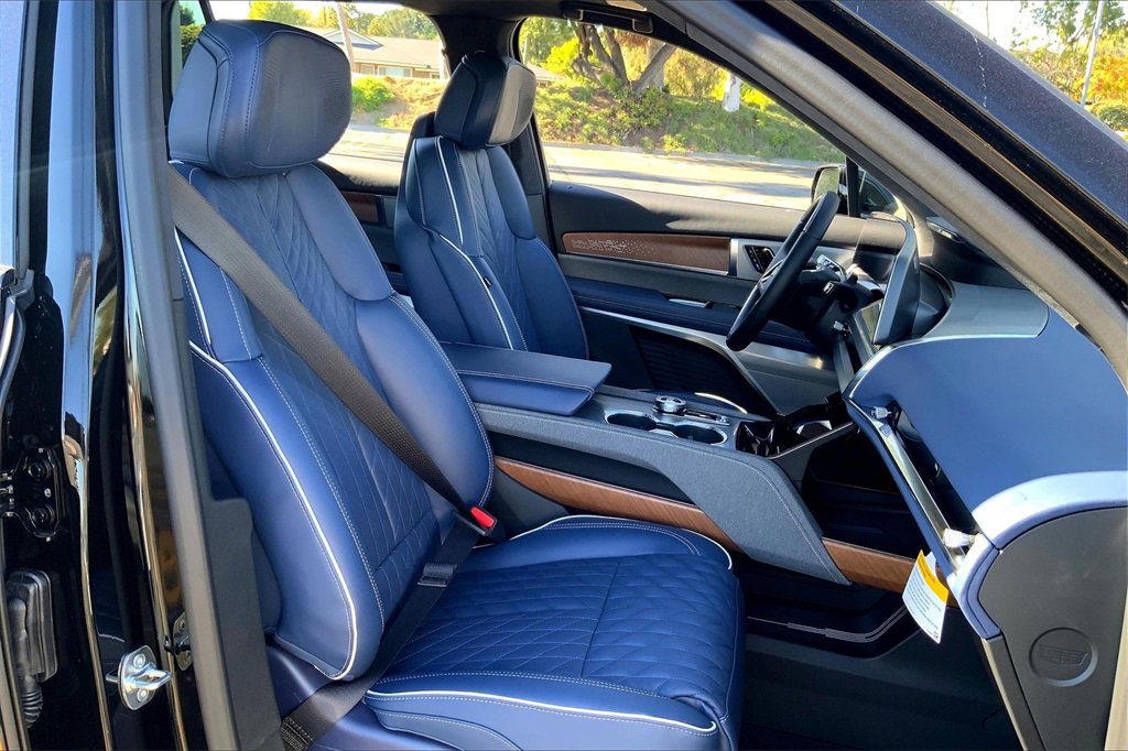 New 2026 Cadillac Vistiq Premium Luxury image 34