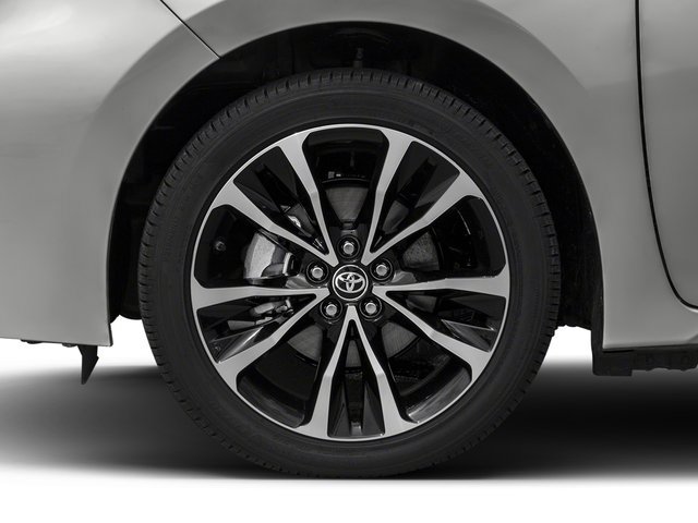 Used 2017 Toyota Corolla LE w/ Body Protection Package FWD image 11