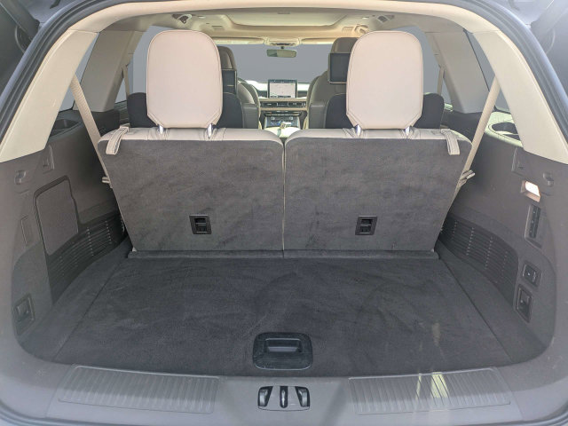 Used 2021 Lincoln Aviator Reserve w/ Equipment Group 202A AWD/4WD image 12