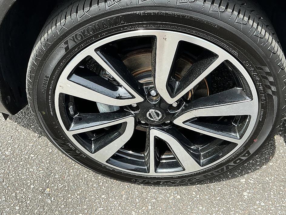 Used 2017 Nissan Rogue Sport SL image 7