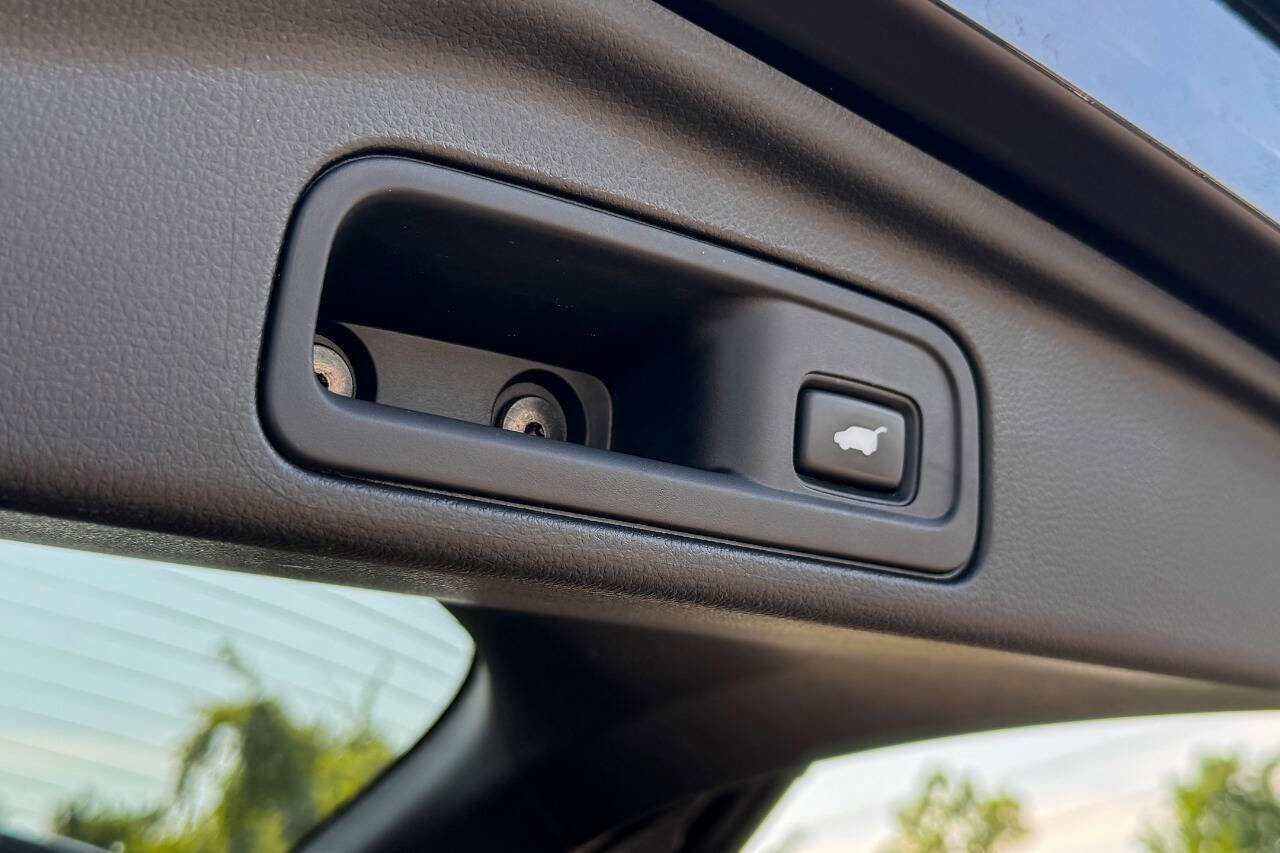 Used 2022 Honda Pilot Black Edition image 15