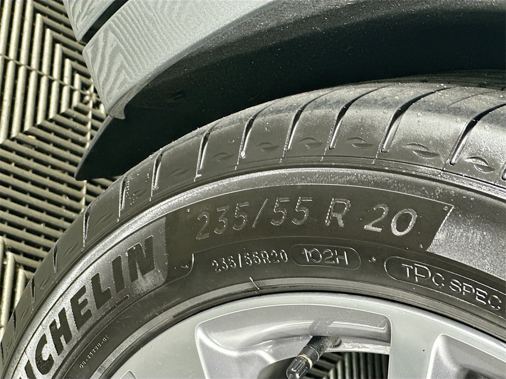 Used 2024 Cadillac XT6 Premium Luxury image 32