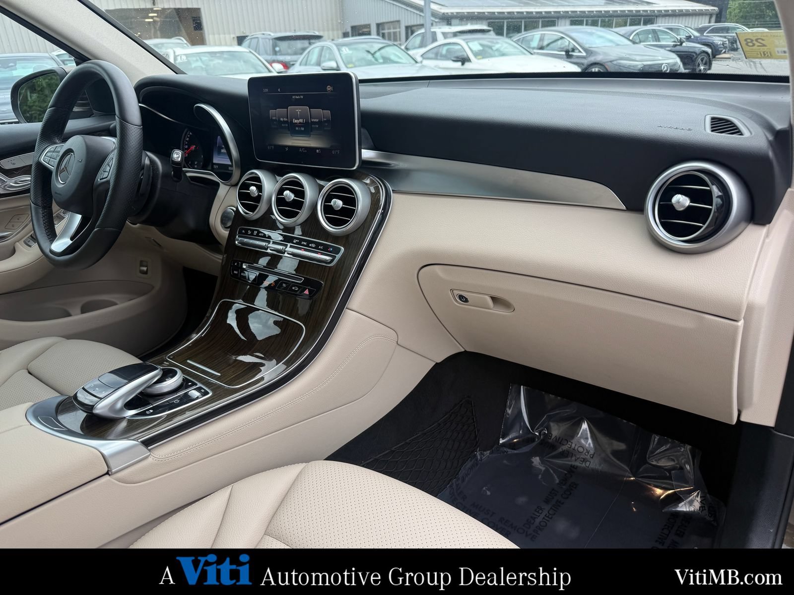 Used 2017 Mercedes-Benz GLC 300 4MATIC image 30