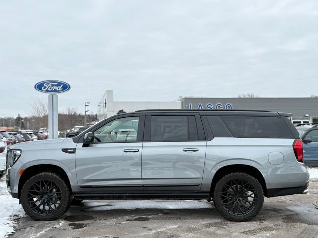 Used 2024 GMC Yukon XL Denali w/ Denali Reserve Package image 54