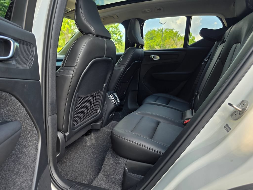 Used 2026 Volvo XC40 B5 Plus AWD/4WD image 27