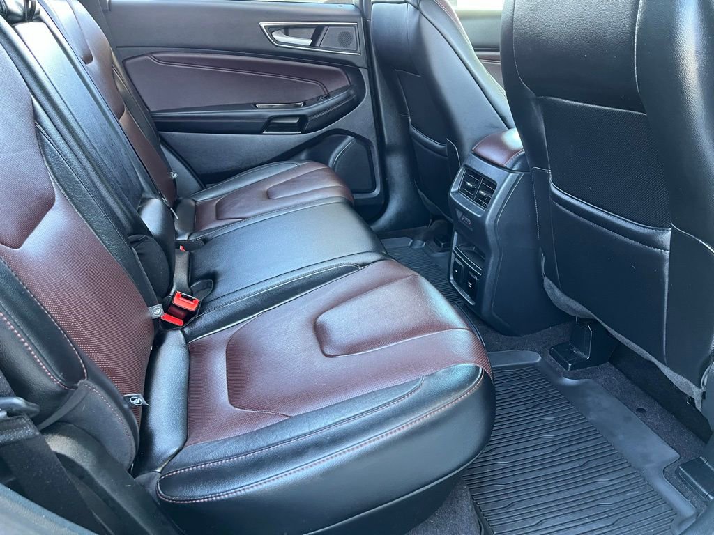 Used 2020 Ford Edge Titanium w/ Equipment Group 301A image 22