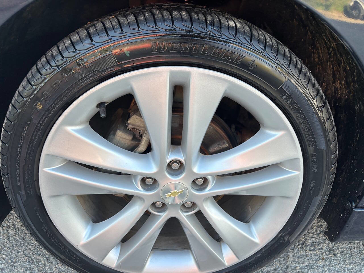 Used 2015 Chevrolet Cruze LTZ w/ Sun, Sound and Sport Package image 21