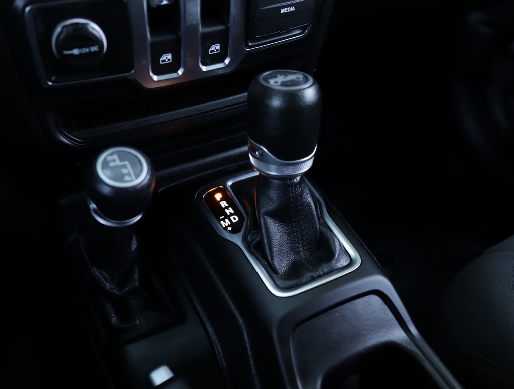 Used 2019 Jeep Wrangler Sport AWD/4WD image 20