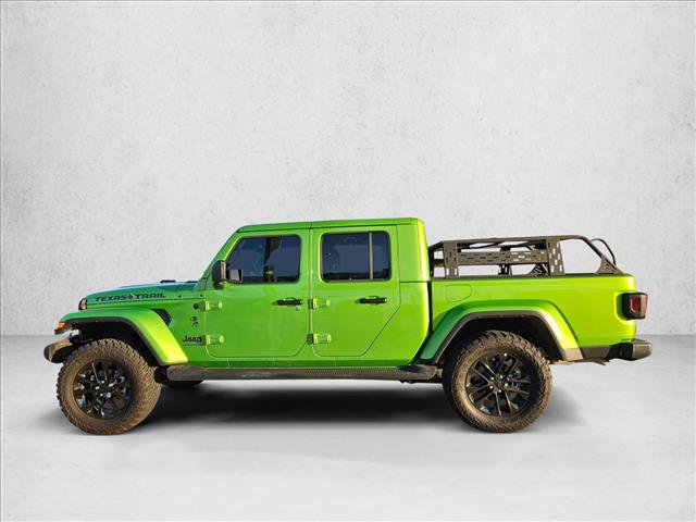 Used 2025 Jeep Gladiator Sport image 6