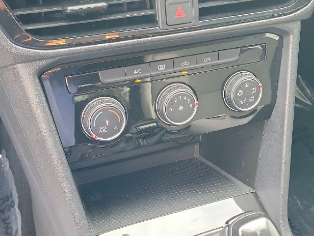 Certified 2023 Volkswagen Taos S FWD image 22