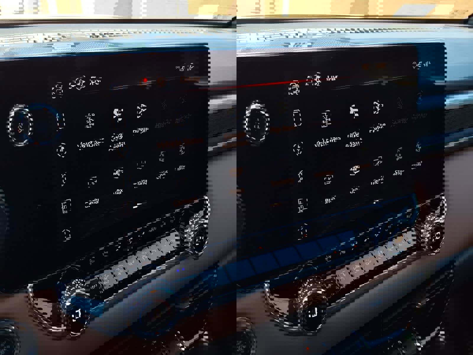 Used 2024 GMC Canyon AT4 w/ AT4 Premium Package image 37