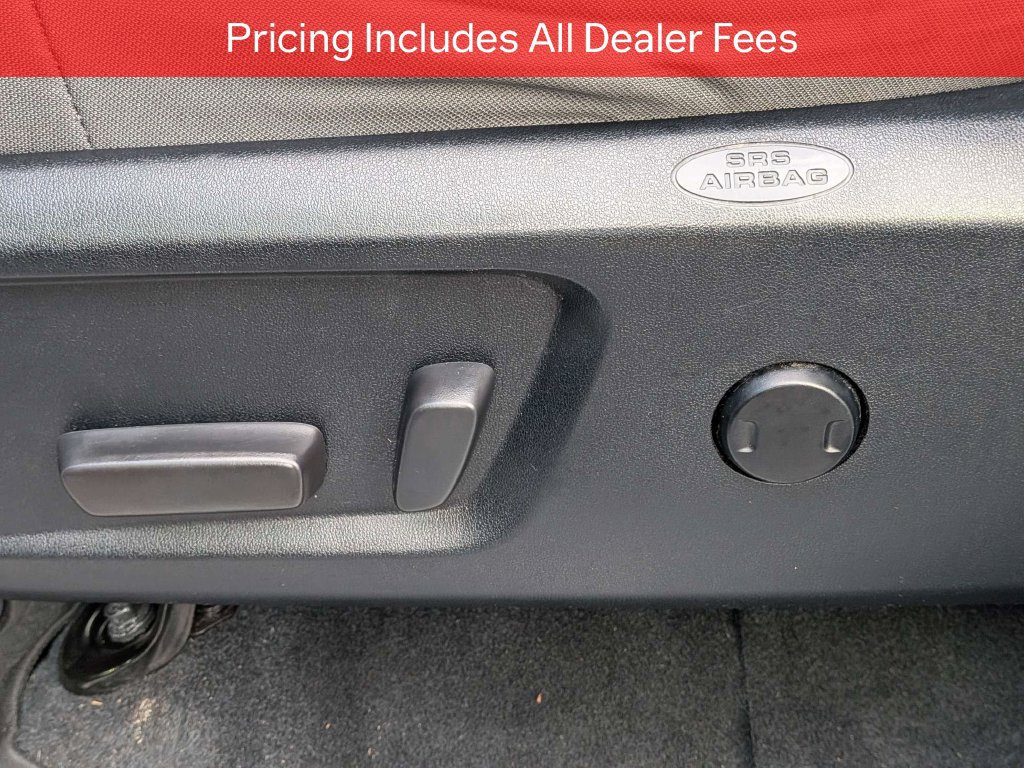 Used 2021 Toyota Tundra SR5 w/ SR5 Upgrade Package AWD/4WD image 21