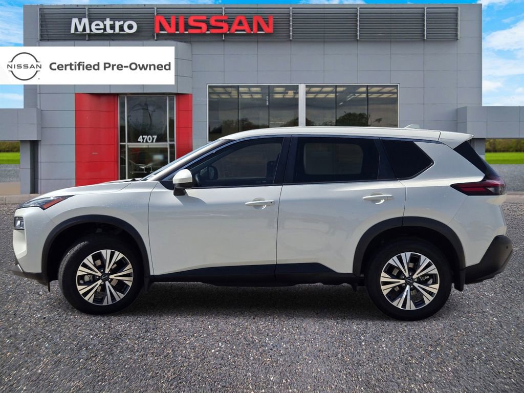 Certified 2023 Nissan Rogue SV image 3