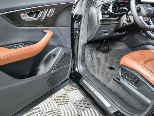 Used 2023 Audi Q8 Premium Plus AWD/4WD image 8