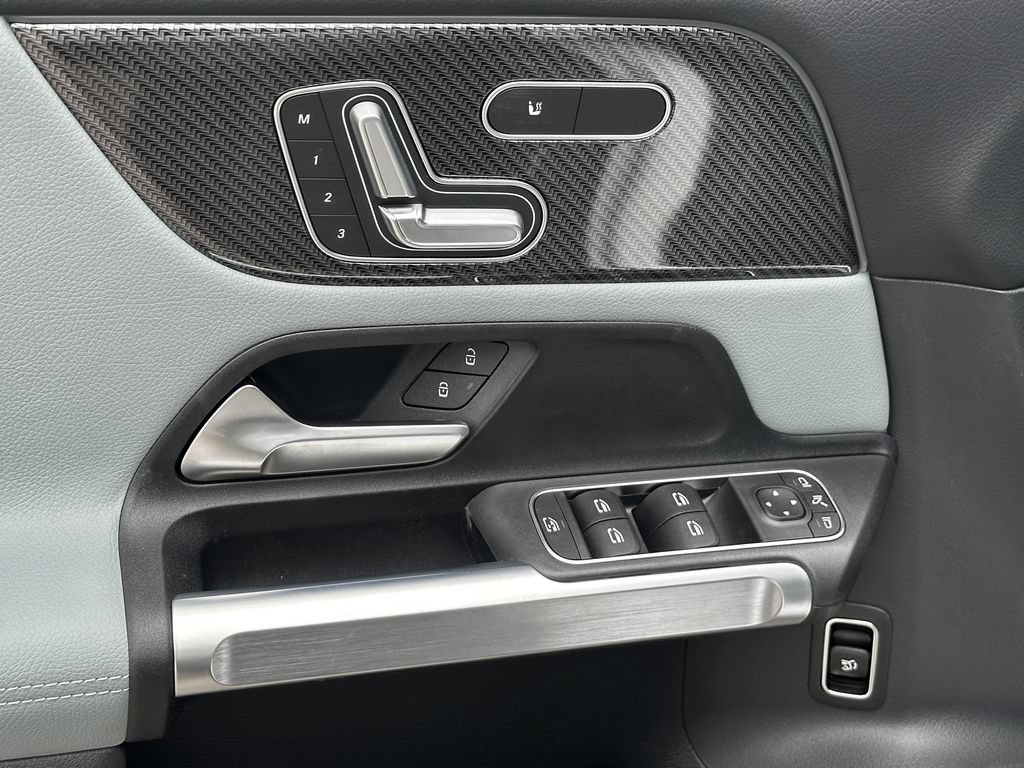 New 2026 Mercedes-Benz GLB 250 image 12