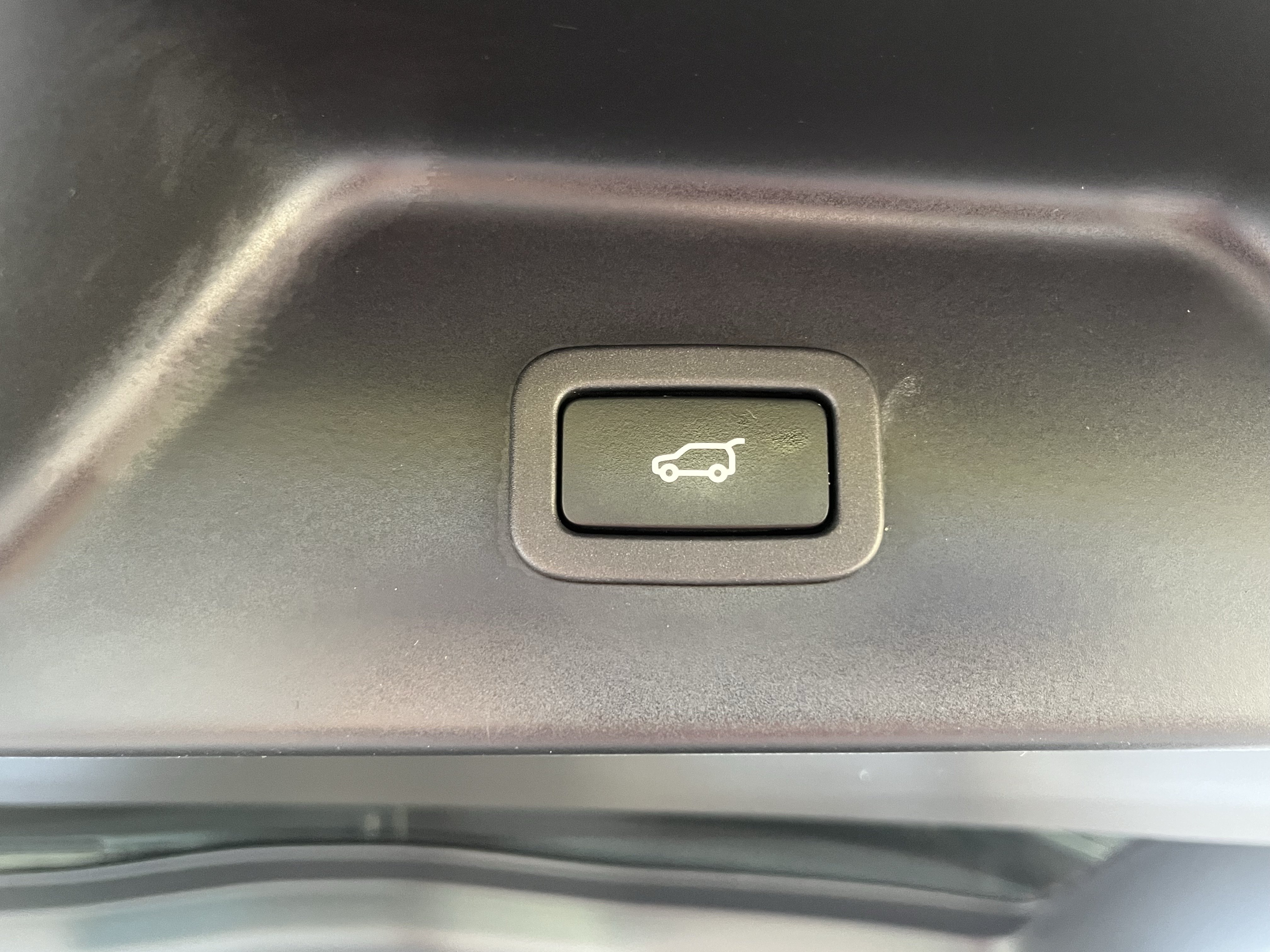 Used 2018 Land Rover Range Rover Supercharged AWD/4WD image 16