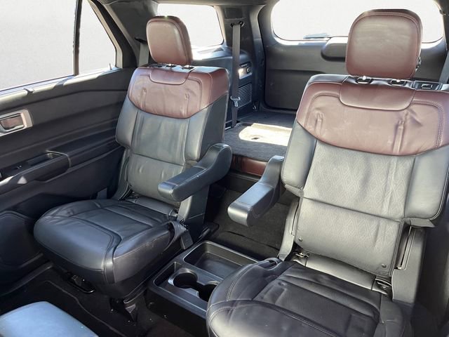 Used 2020 Ford Explorer Platinum w/ Premium Technology Package image 14